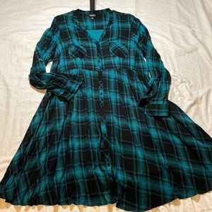 Torrid plaid challis button down dress size 1